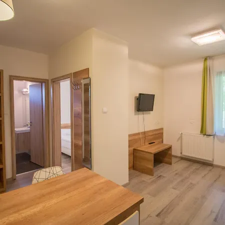 Dias Panzio Appartement *