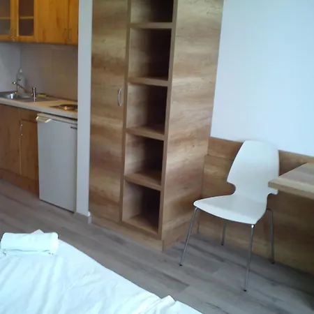 Diás Panzió Apartman *